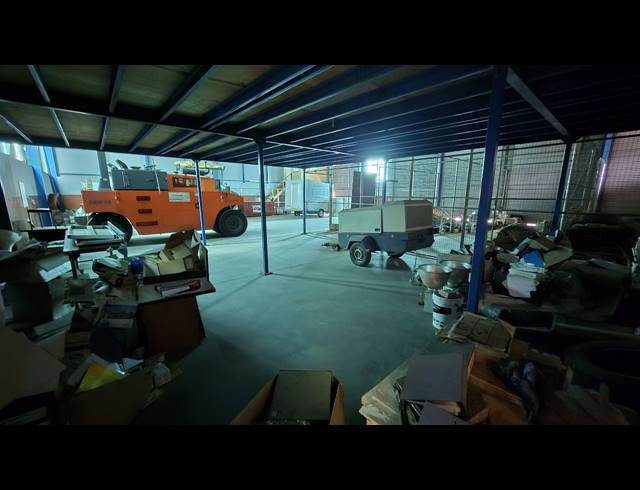 1,900M² FACTORY TO LET IN MOREHILL